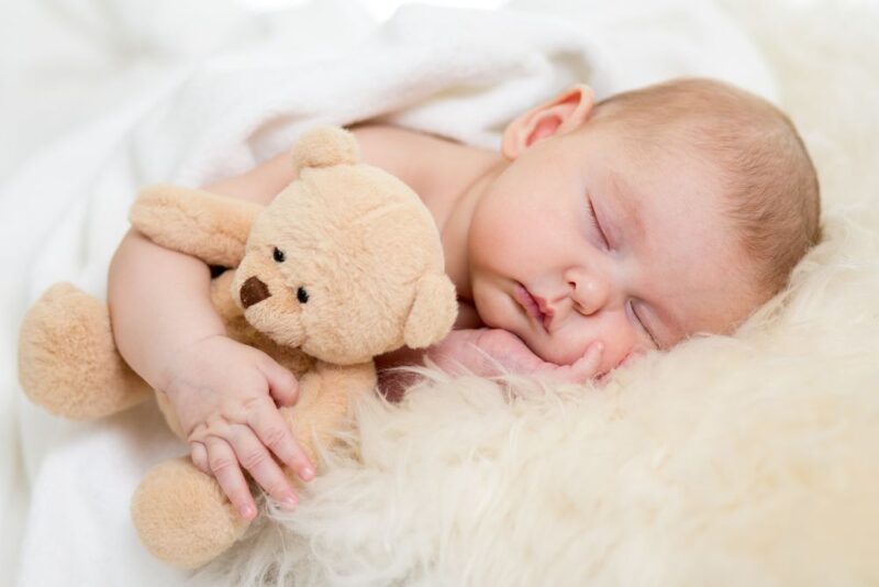 When Can Baby Sleep with a Lovey?