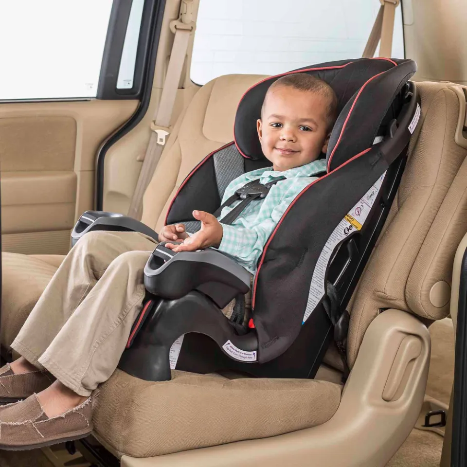 Evenflo Maestro Sports Car Seat Review 2023 - Is It Worth It?